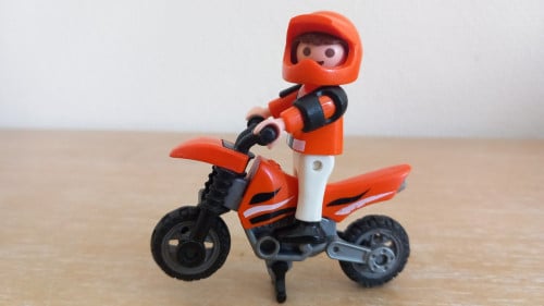 Playmobil jongetje met crossmotor setnr 4698