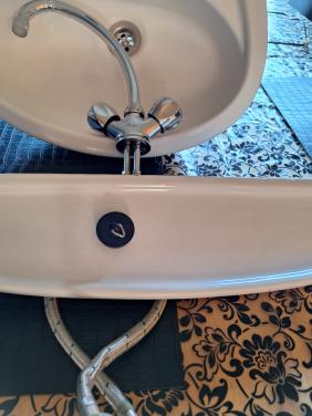 Wasbak,planchet,kraan