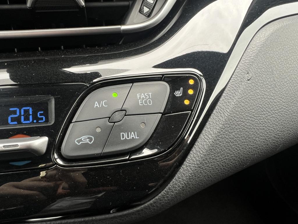Toyota C-hr 1.8 hybrid executive | trekhaak |