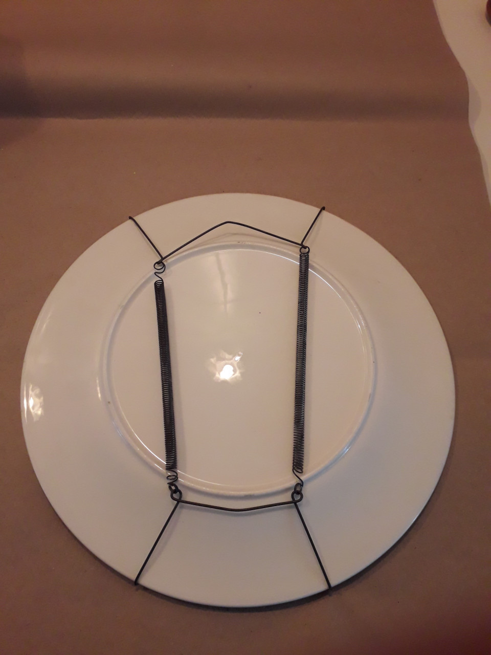 2 limited edition sierborden van Royal Doulton + 1 ongemerkt bord kolibrie