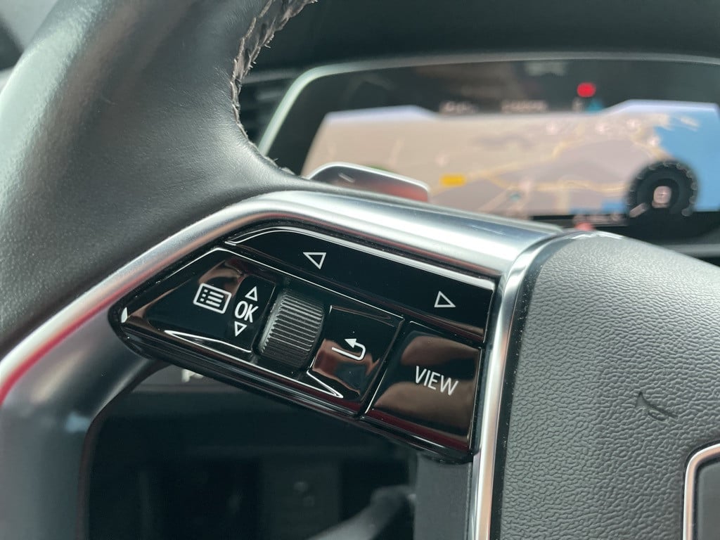 Audi E-tron 55 quattro 95 kwh s-line -full options-
