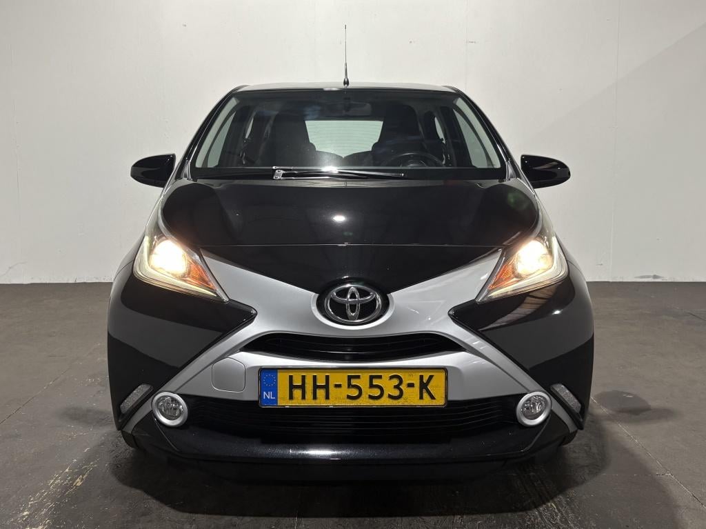 Toyota Aygo 1.0 vvt-i x-clusiv | clima | camera |