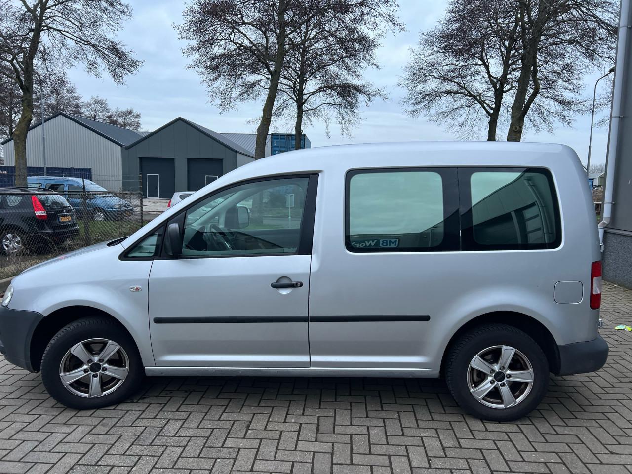 Volkswagen Caddy 1.6 benzine 5 persoons