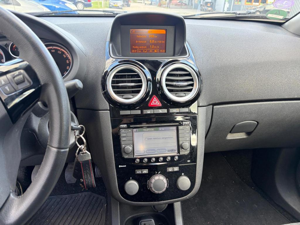 Opel Corsa 1.4-16v cosmo