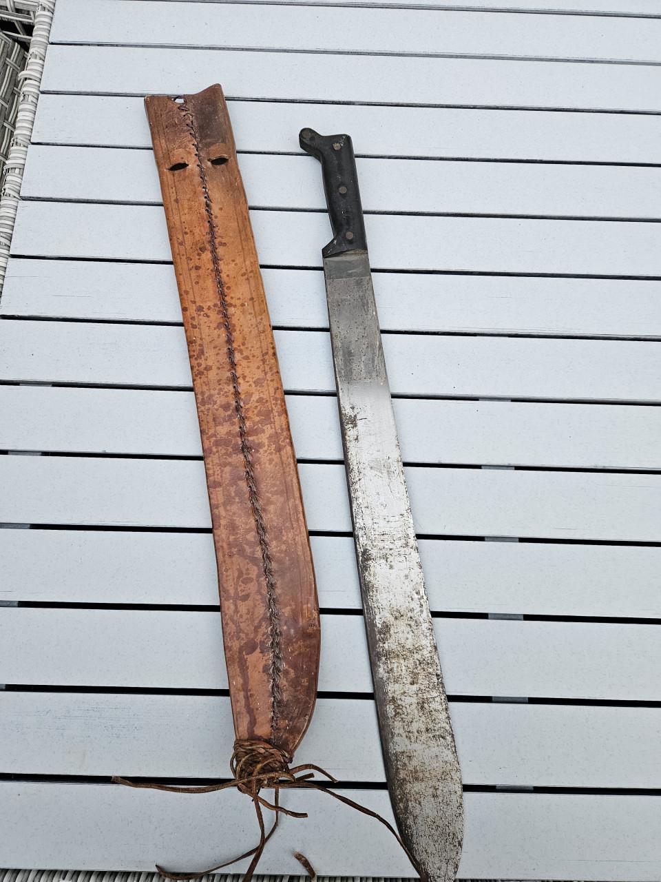 Prachtige grote Collins machete Wo2 met leren schede...