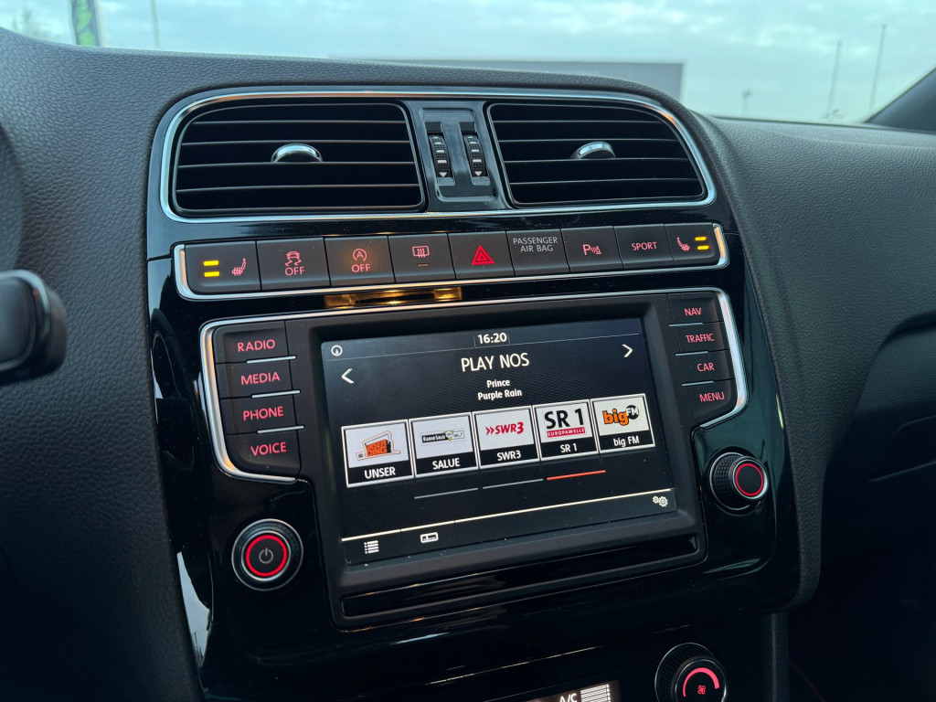 Volkswagen Polo 1.8 tsi gti * panoramadak * navigatie * cruise control