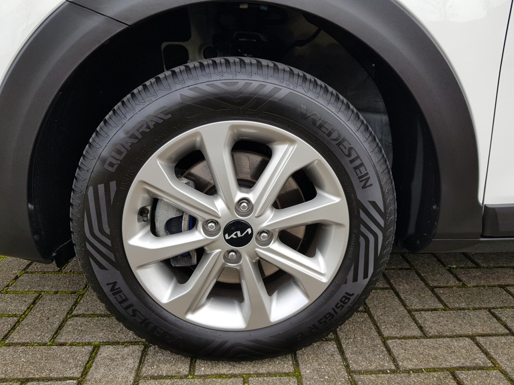 Kia Stonic mhev dynamicline 100pk