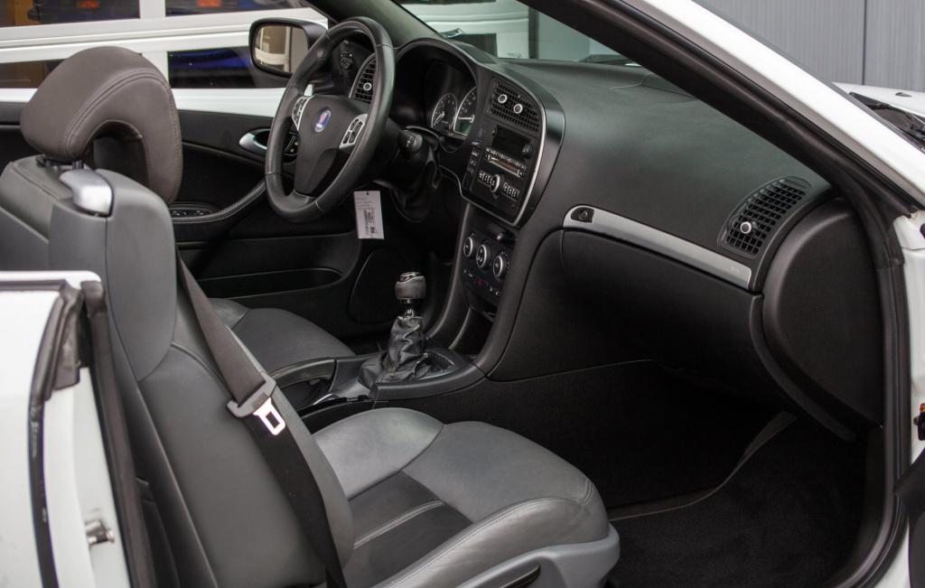 Saab 9-3 cabrio 1.8t vector tx uitgevoerd
