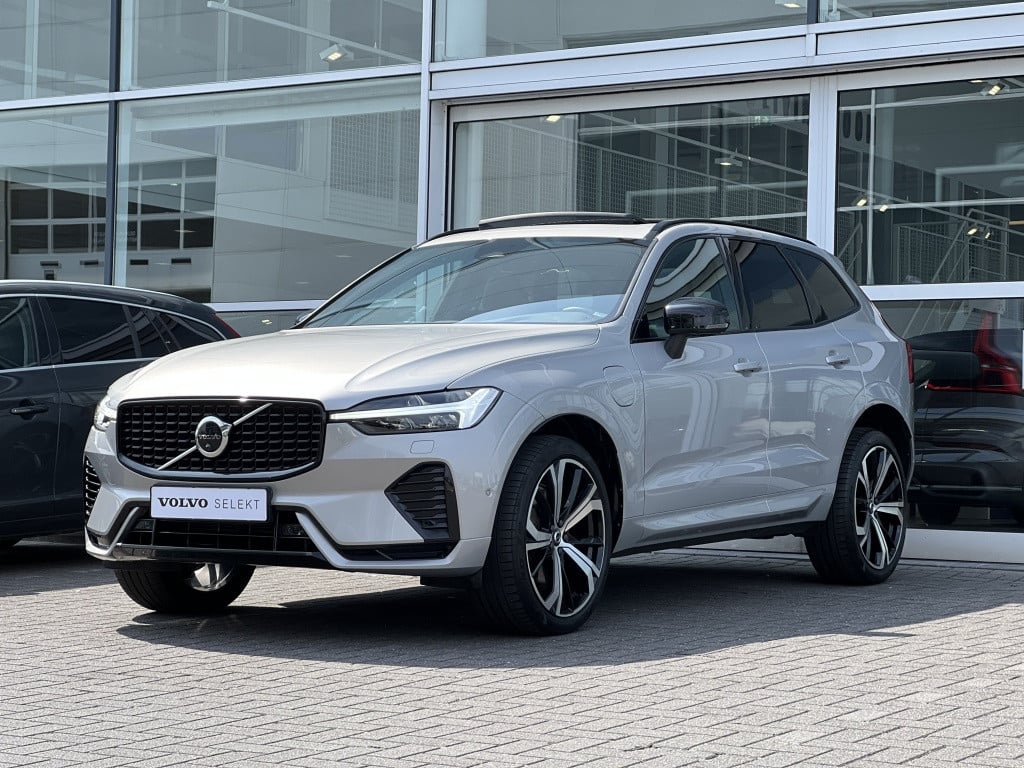 Volvo XC60 t6 340pk recharge r-design| luchtvering| panodak| adap.cruise| 3