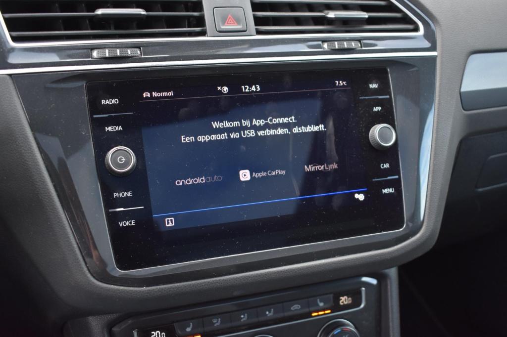 Volkswagen Tiguan 1.5 tsi act highline | r-line | black style | trekhaak | 