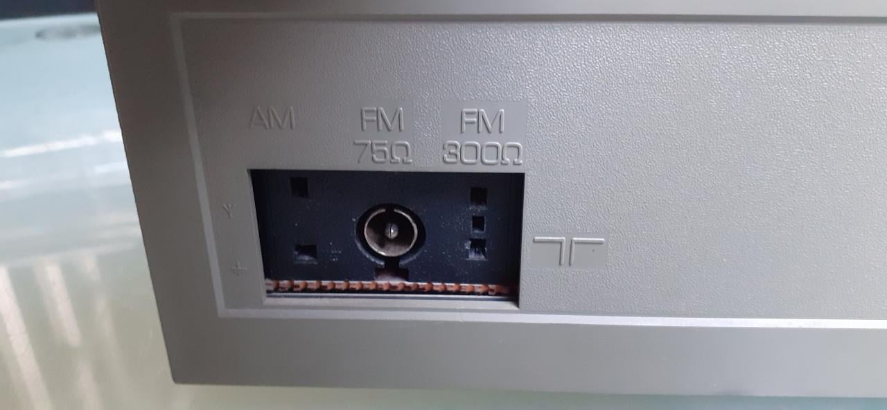 Philips F2212 vintage tuner