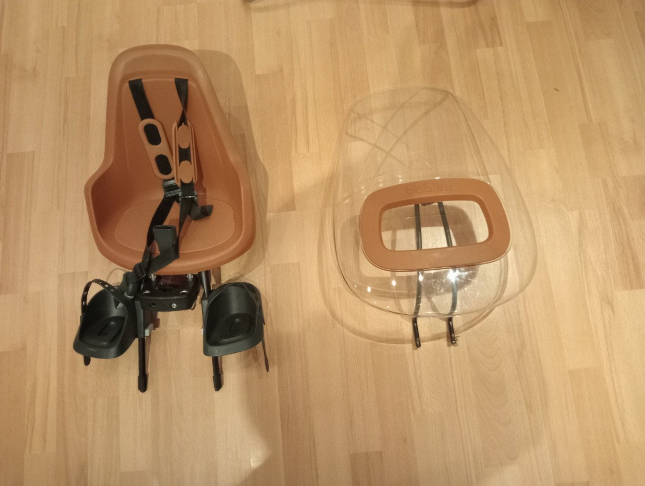 Bobike voorzitje met windscherm tekoop! Z.G.A.N.