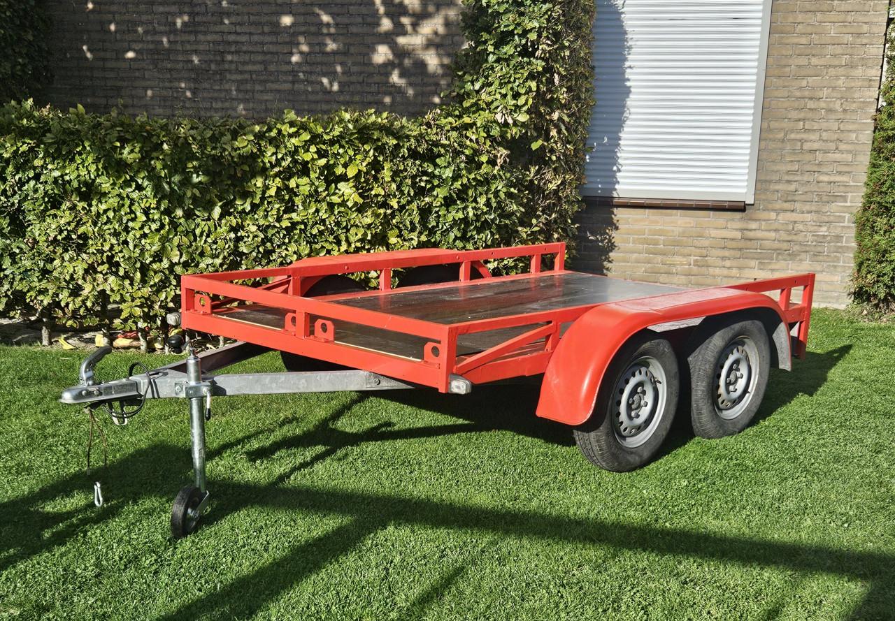 Mooie Aanhanger / Autoambulance