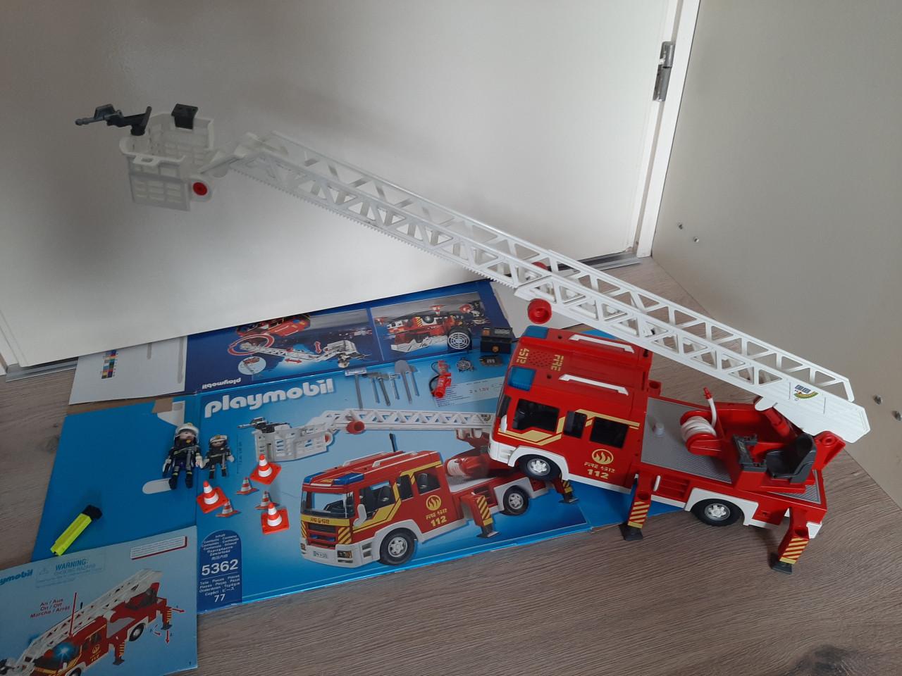 Playmobil 5362 brandweerwagen city action