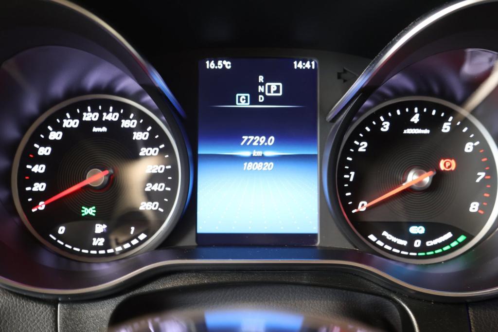 Mercedes-Benz Glc 200 4matic premium plus, panodak, trekhaak, carplay, deal