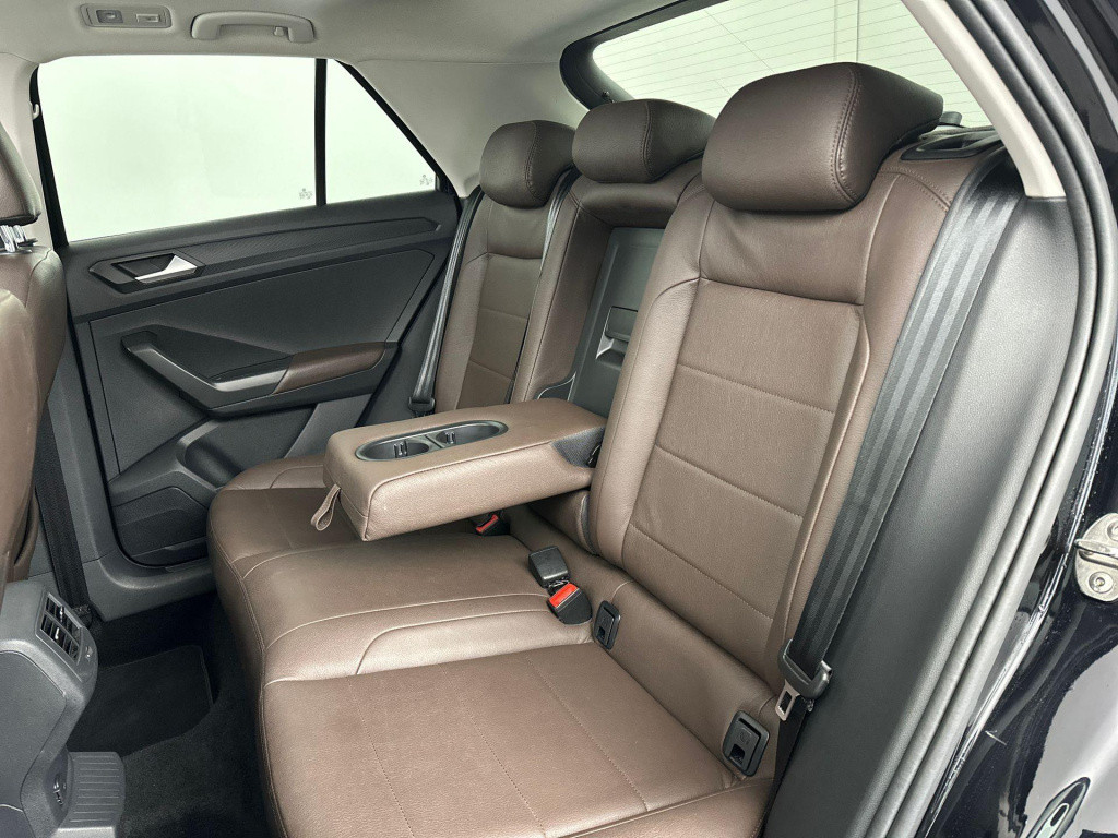 Volkswagen T-roc 1.5 tsi sport