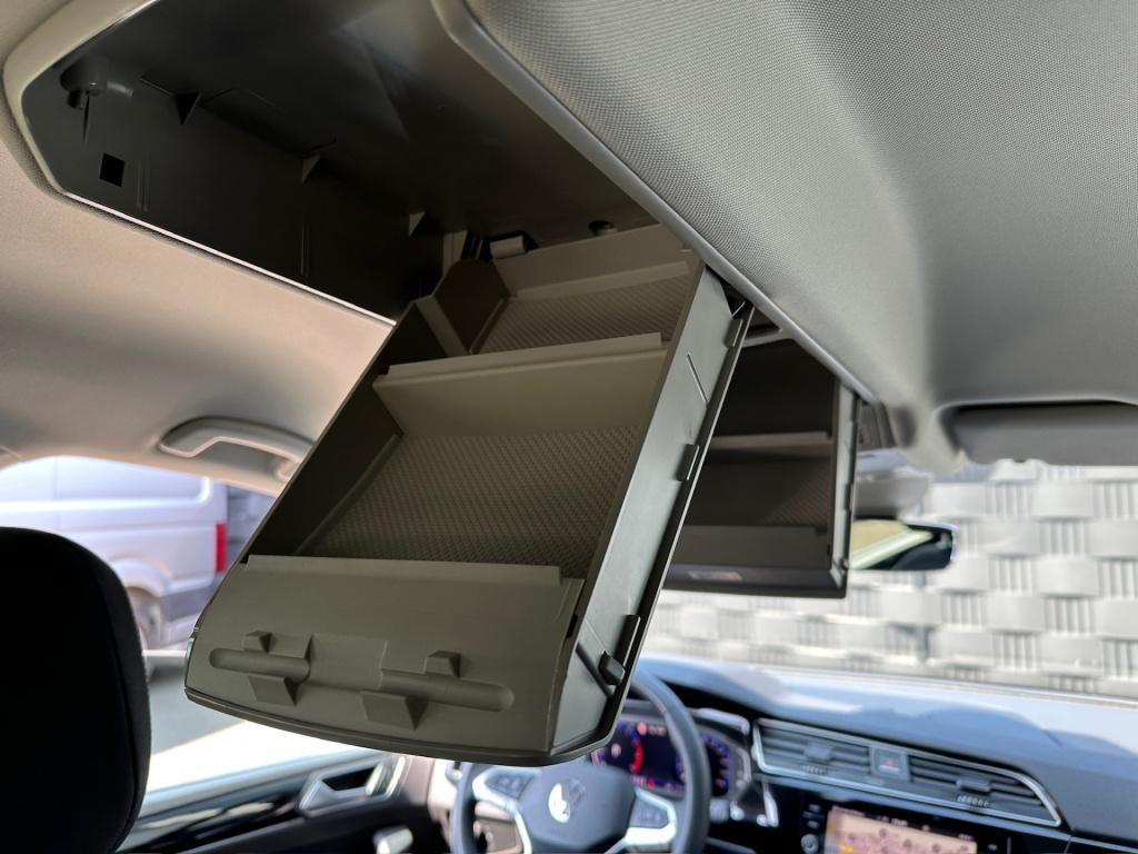 Volkswagen Touran 1.5 tsi 150pk dsg r-line highline | led | trekhaak | dode