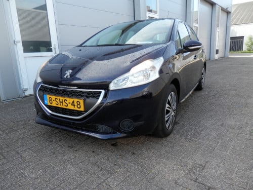 Auto Garant Biedt Aan: Peugeot 208 1.2 VTi Active