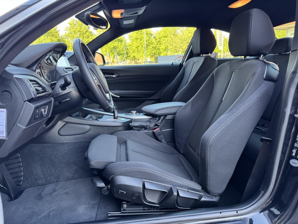 BMW 2-serie coupé 220i executive sport-line | navigatie | cruise control | 