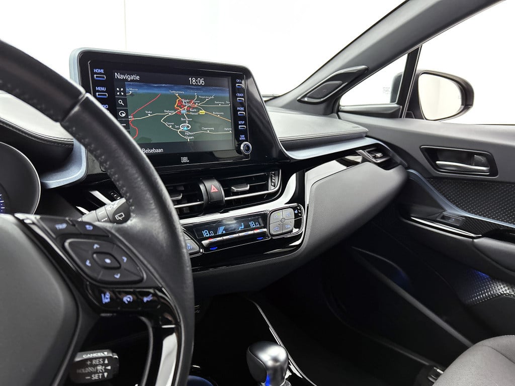 Toyota C-hr 1.8 hybrid style | nl auto | blindspot monitor | navigatie | pa