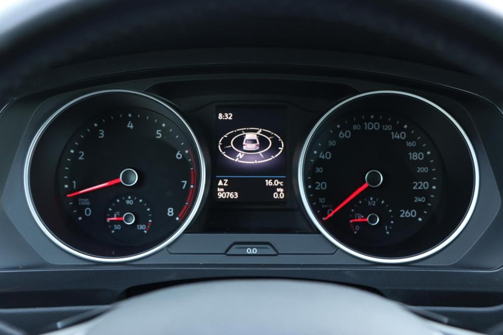 Volkswagen Tiguan 1.4 tsi comfortline executive