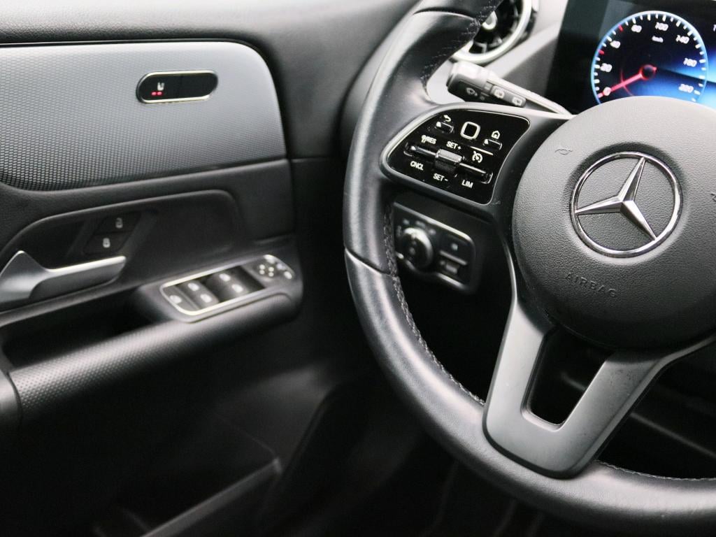 Mercedes-Benz B-Klasse 180 business solution ledkoplampen | achteruitrijcam