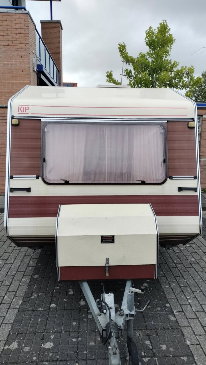 Kip 330 TOPPPPERRRR met voortent en luifel