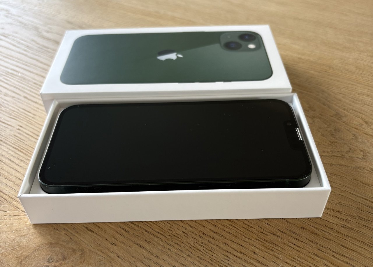 Krasvrije IPhone 13 256GB 87%capaciteit