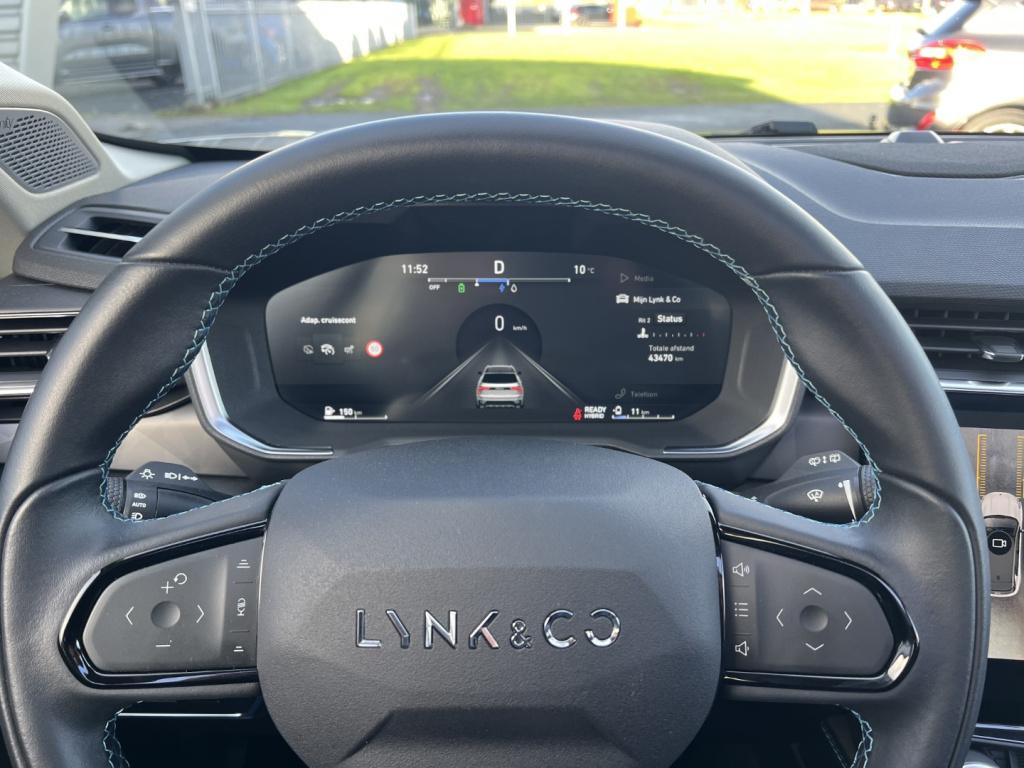 Lynk & Co 01 1.5td 261pk plug in hybrid black edition , pano dak , 360gr ca