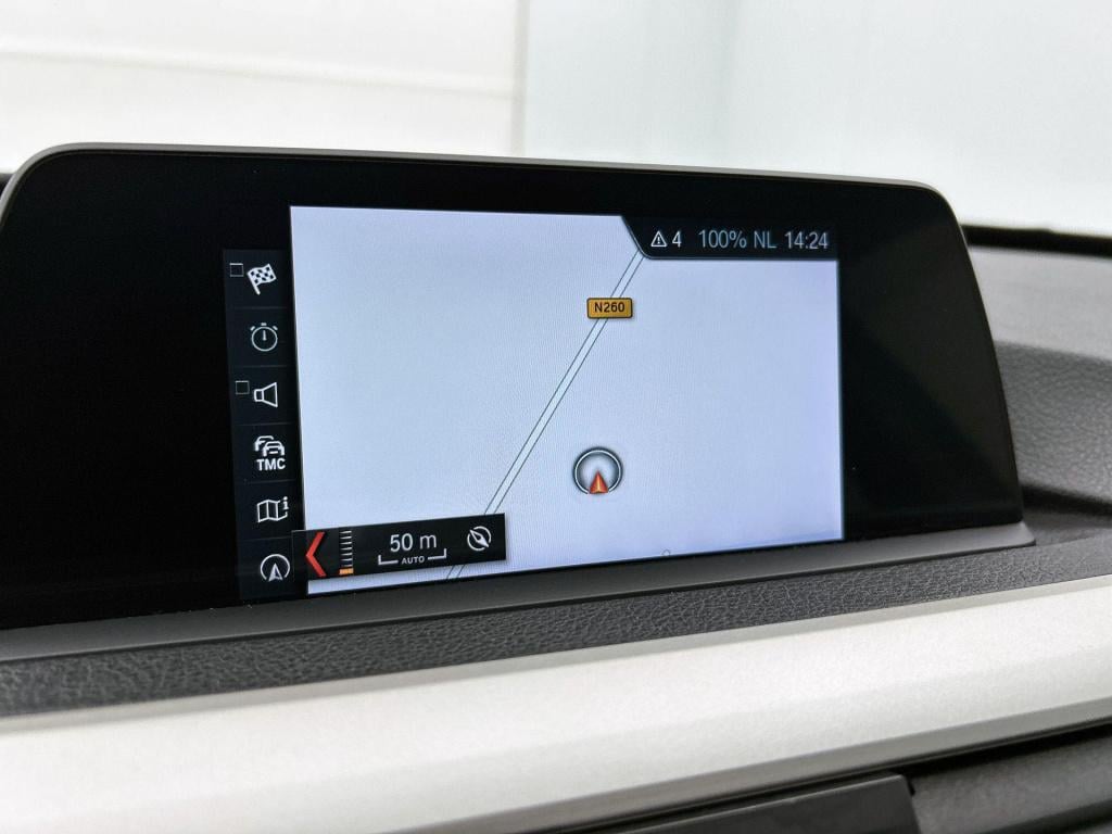 BMW 3-serie 320i xdrive executive | automaat | navigatie | leder | climate 