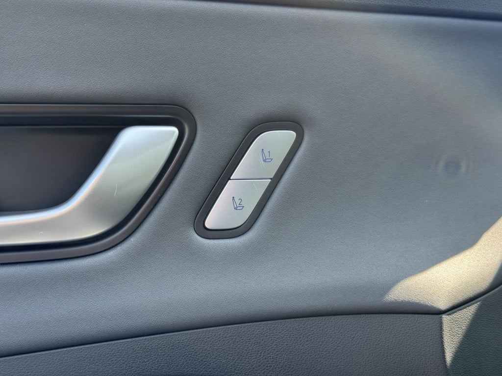 Hyundai Kona 1.6 gdi hev premium | two-tone lakkleur | stoelverwarming + -v