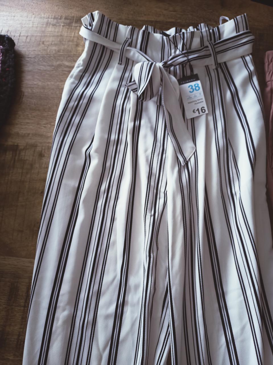 2 Primark broeken en jasje maat 38