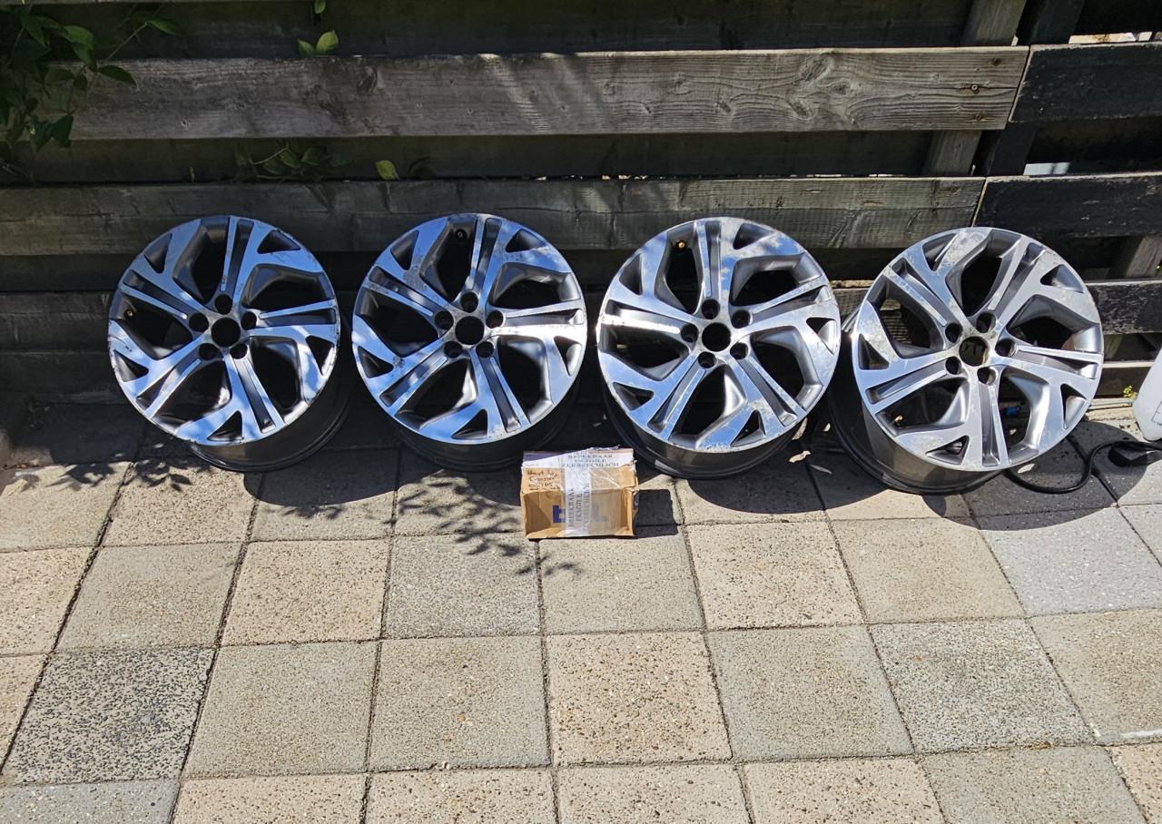 Tekoop set van aluminium velgen