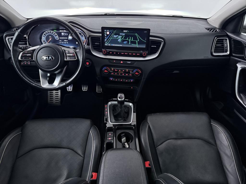 Kia Xceed 1.5 t-gdi mhev executiveline | trekhaak | schuifdak | jbl |