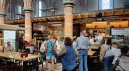 Winkel- & kantoorruimte te huur in de iconische Cuyperskerk – Sas van Gent