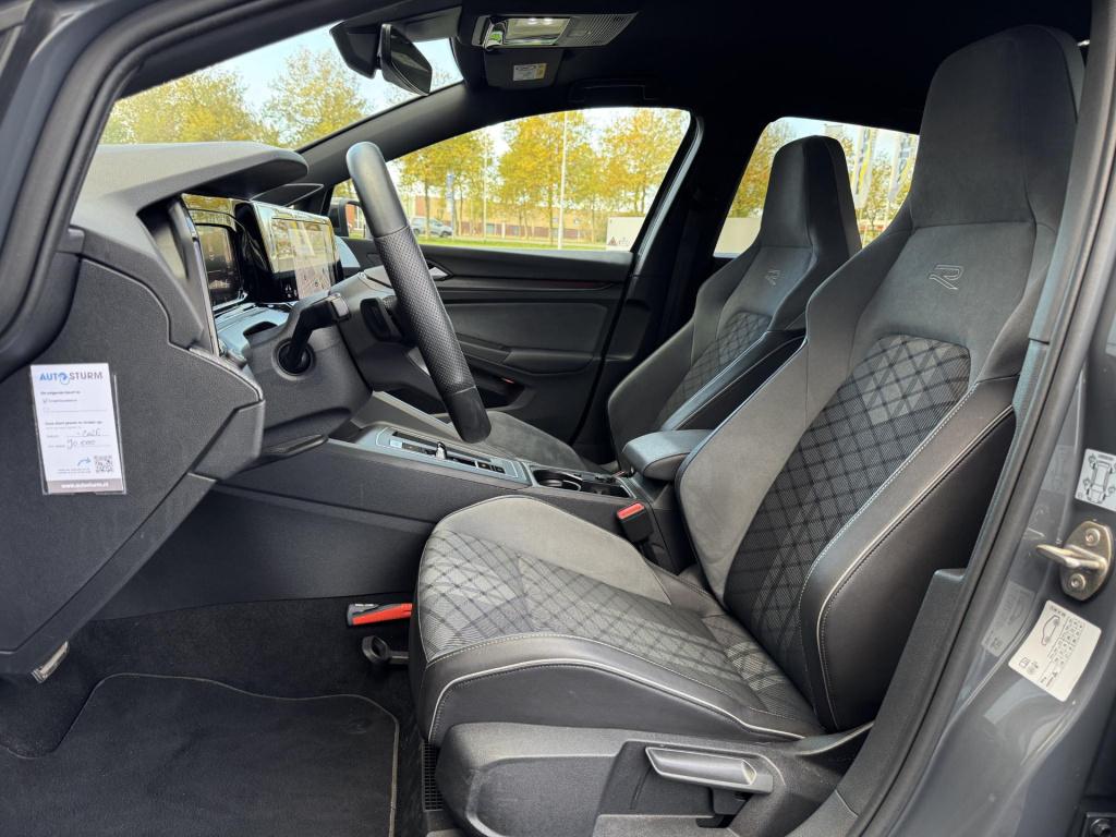 Volkswagen Golf 1.5 etsi r-line 150pk nl-auto + afneembare trekhaak!