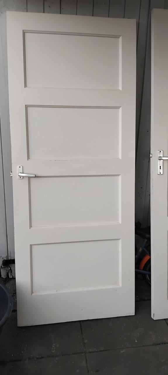 Te koop binnen deuren