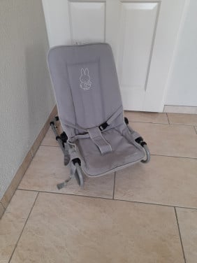 Wipstoeltje  (in goede nette staat)