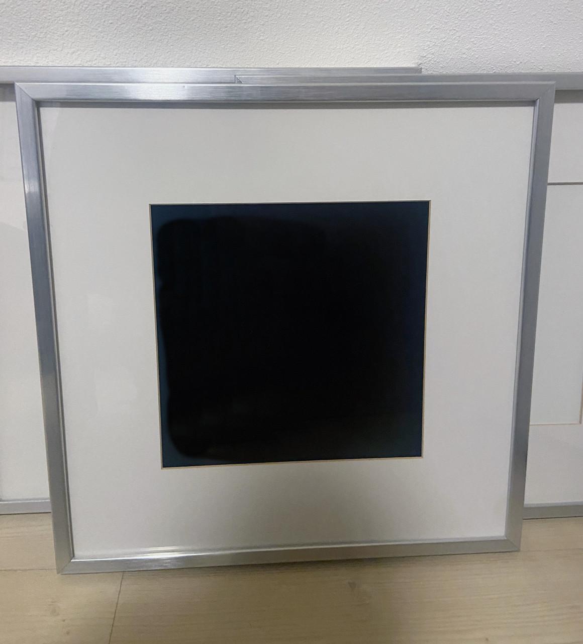 Drie fotolijsten. Eén prijs