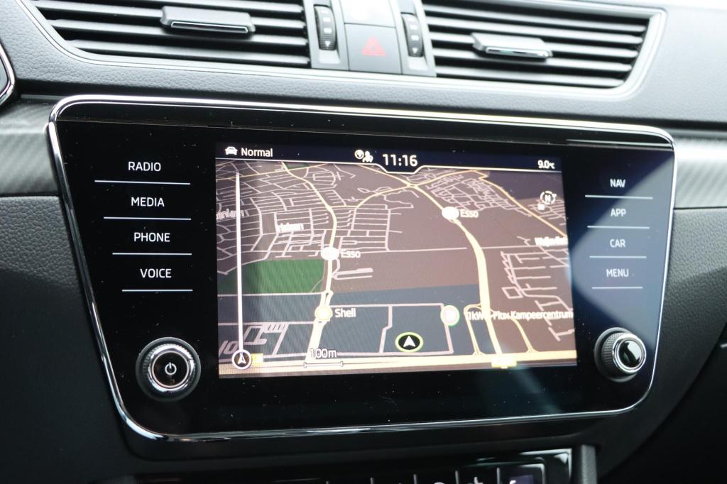 Skoda Superb combi 1.4 tsi iv sportline 218pk dsg6