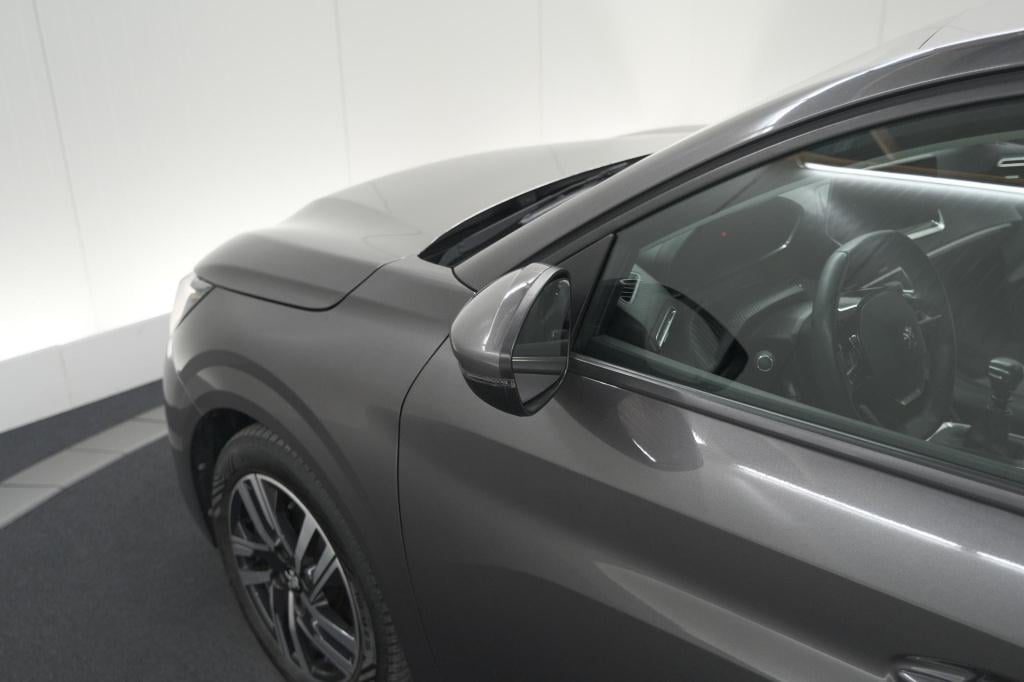 Peugeot 208 puretech 100 allure pack | parkeersensoren | apple carplay | st