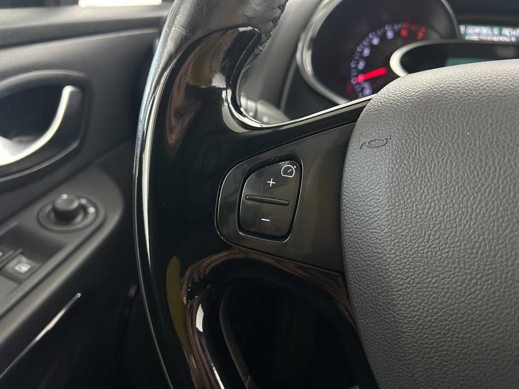 Renault Clio occasion 0.9 tce eco2 expression | zwart | tweedehands renault