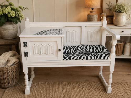Uniek handgeschilderd Telefoonbankje