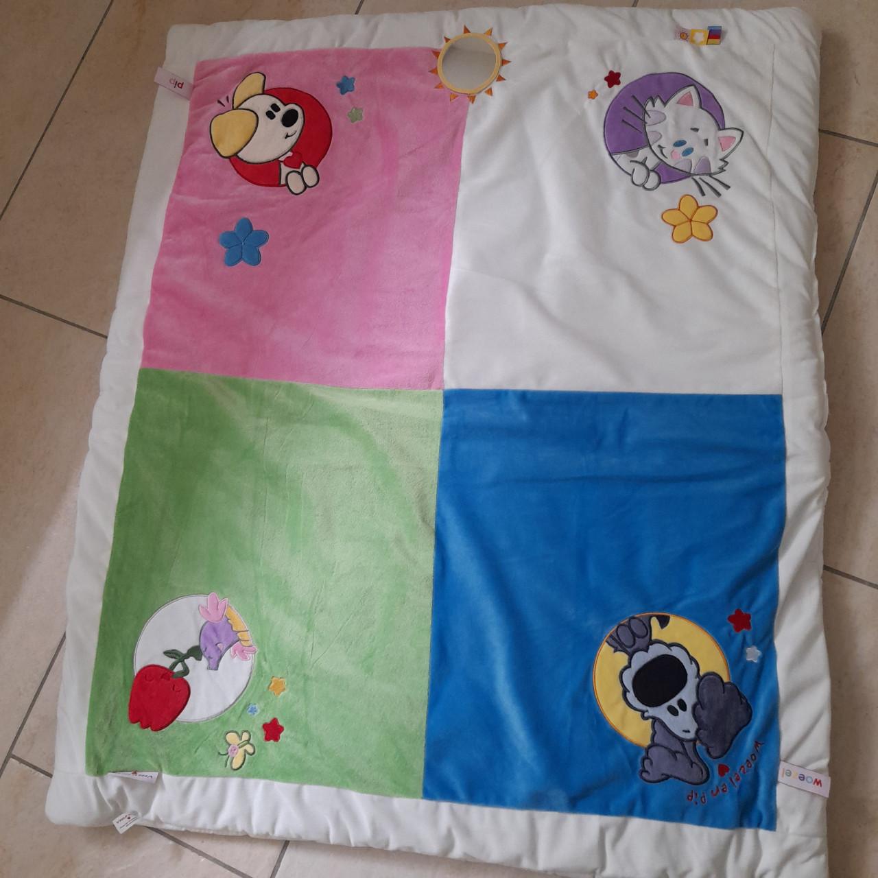 Diverse boxkleden   €5 per stuk ( in goede staat )