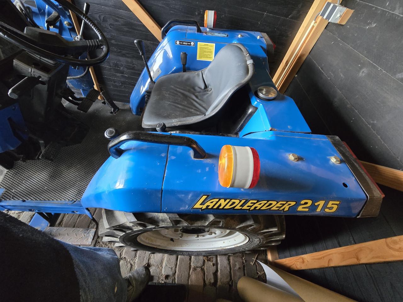 Iseki Landleader TA215 4wd Miditrekker met voorlader