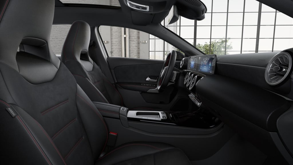Mercedes-Benz A-Klasse 180 business solution amg | nightpakket | parkeerpak