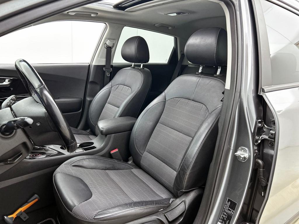 Kia Niro 1.6 gdi hybrid edition | trekhaak | stoel/stuurverwarming |