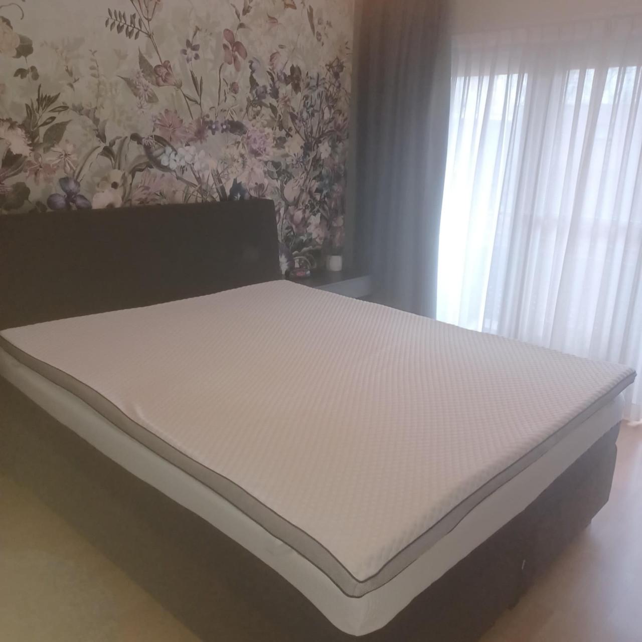 Mooie boxspring antraciet 160x200  Merk: Karlsson