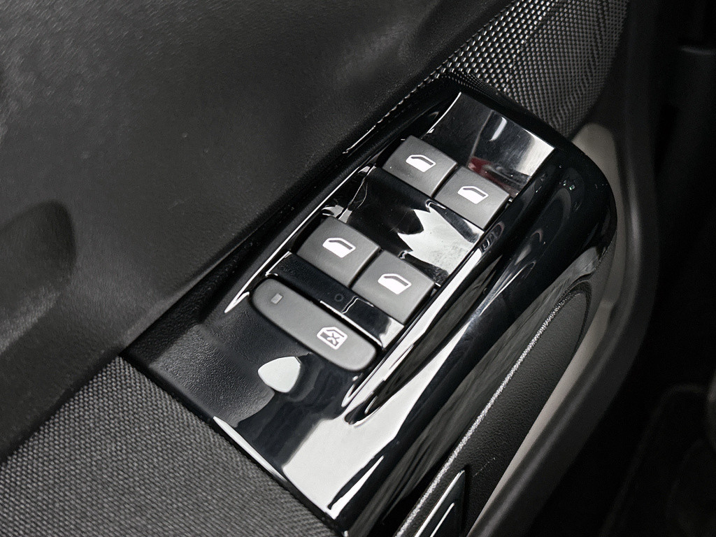 Citroen C3 110 pk shine | rijklaar | navigatie | achteruitrijcamera |