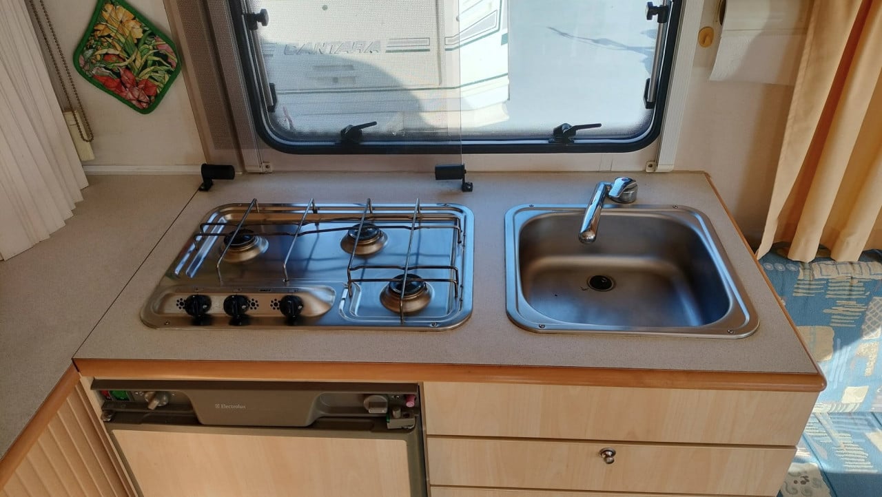 Beyerland 490 met mover en voortent